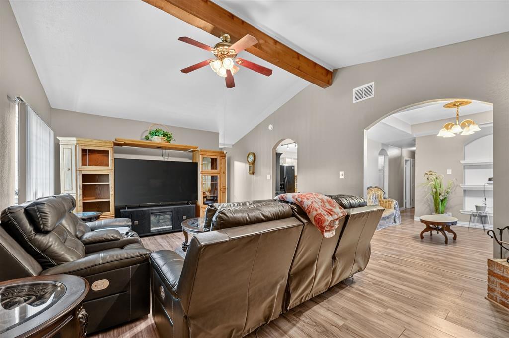 3532 Edgebrook Drive Property Photo 8