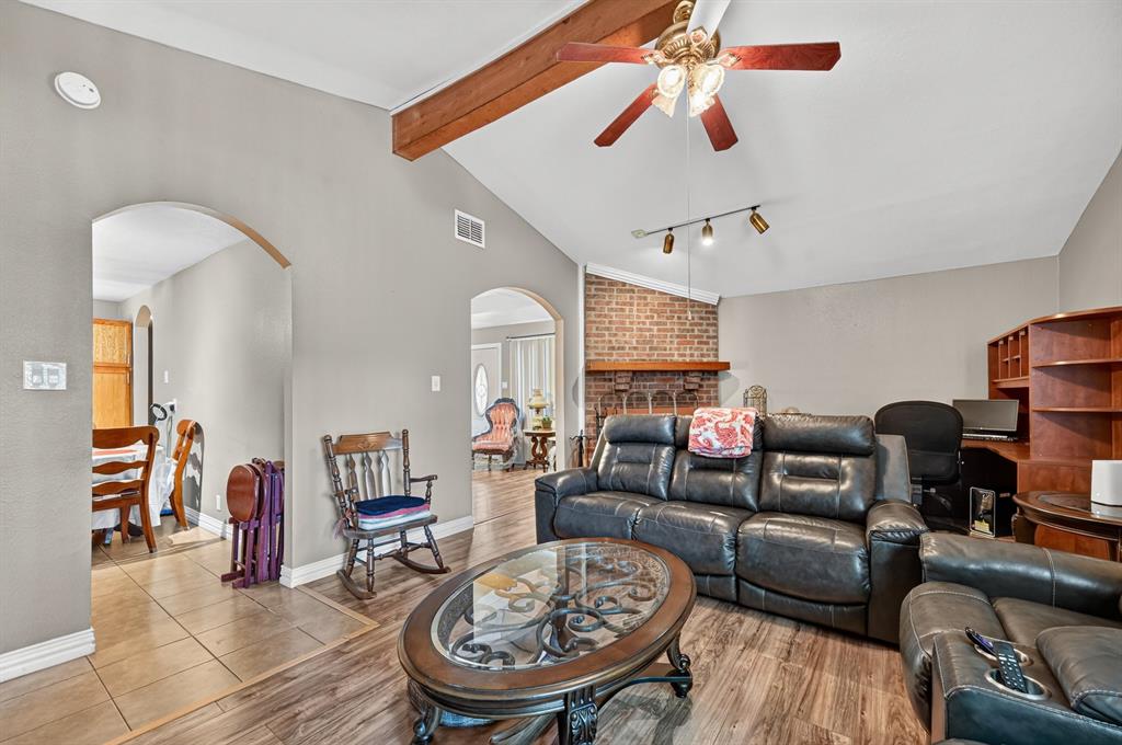 3532 Edgebrook Drive Property Photo 10