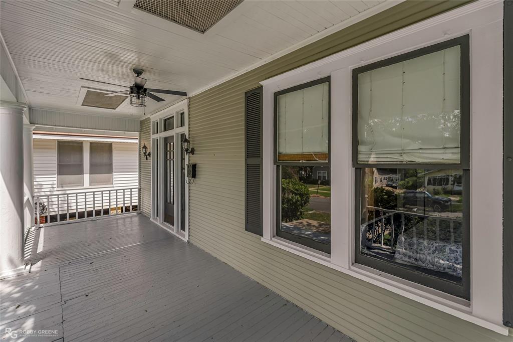 830 Stephenson Street Property Photo 3