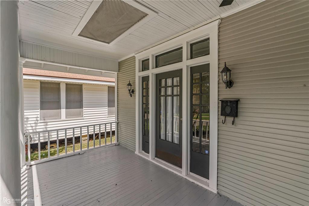 830 Stephenson Street Property Photo 4