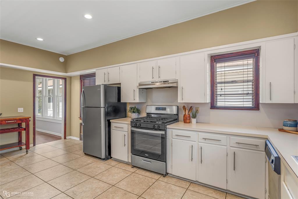 830 Stephenson Street Property Photo 19