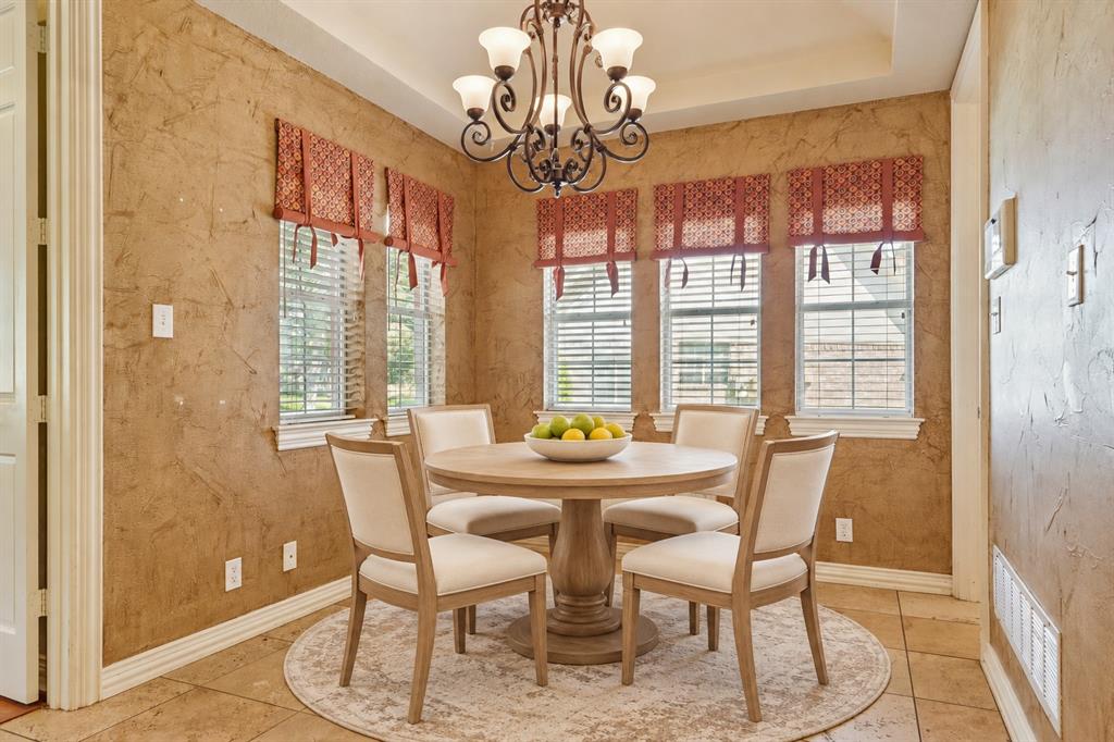 27 Oak Forrest Circle Property Photo 10