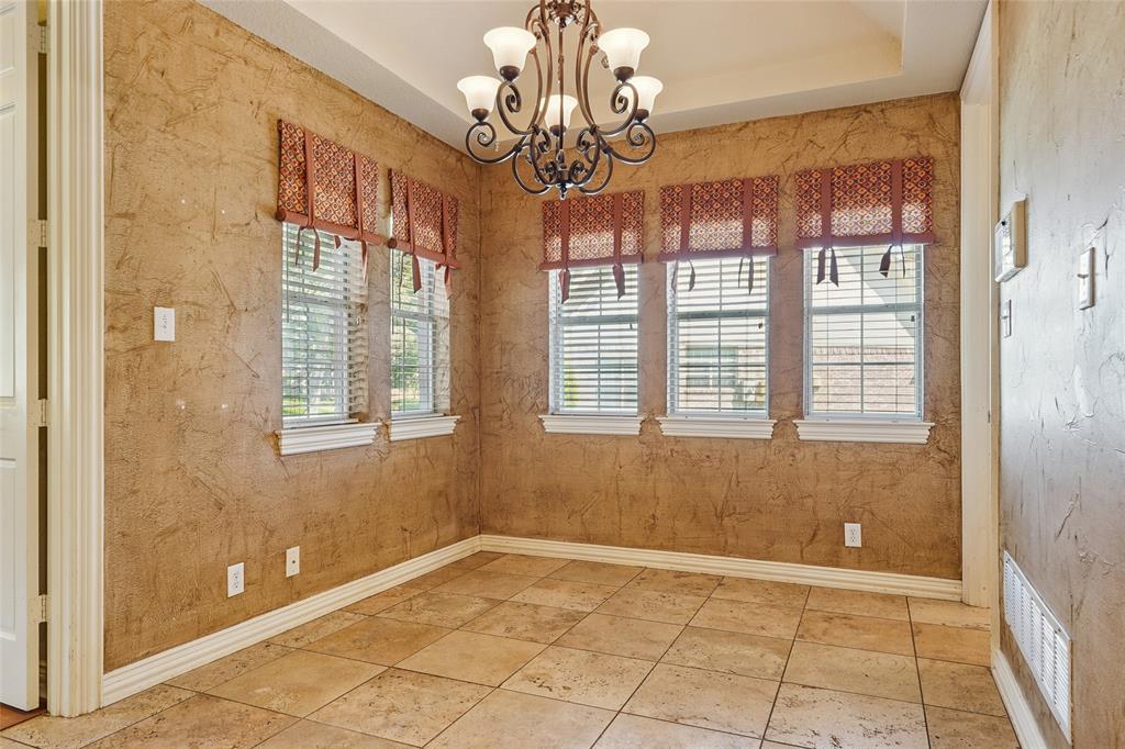 27 Oak Forrest Circle Property Photo 12