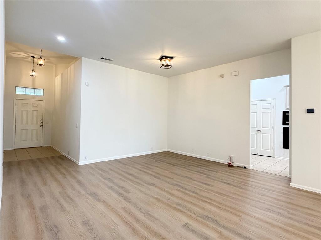 2811 Barco Property Photo 3
