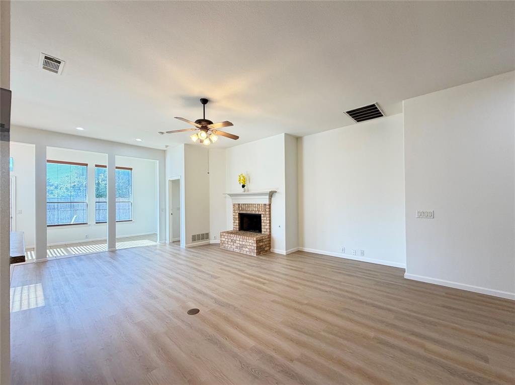2811 Barco Property Photo 4