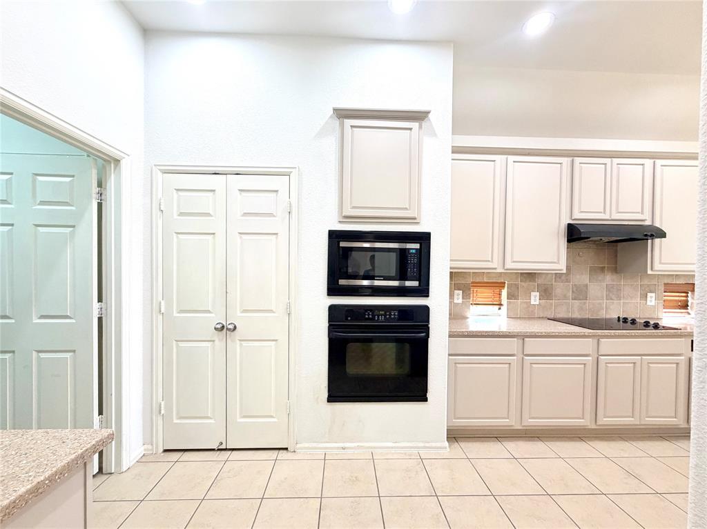 2811 Barco Property Photo 15