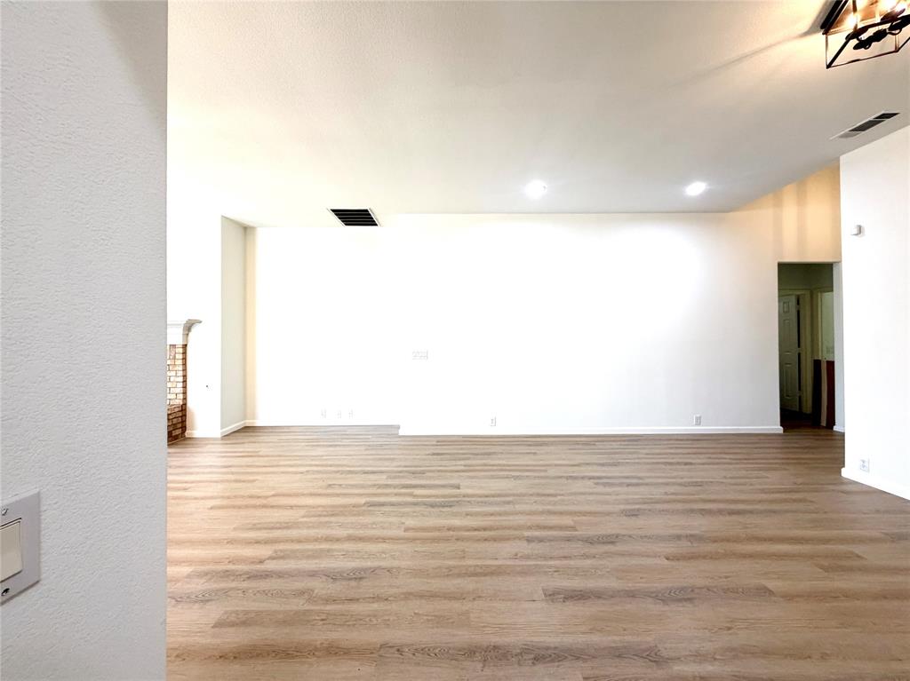 2811 Barco Property Photo 18
