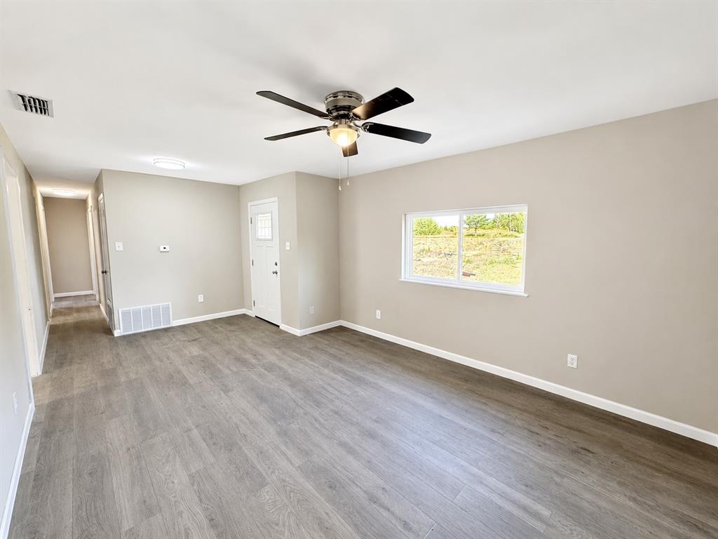 8275 Bay Drive Property Photo 8