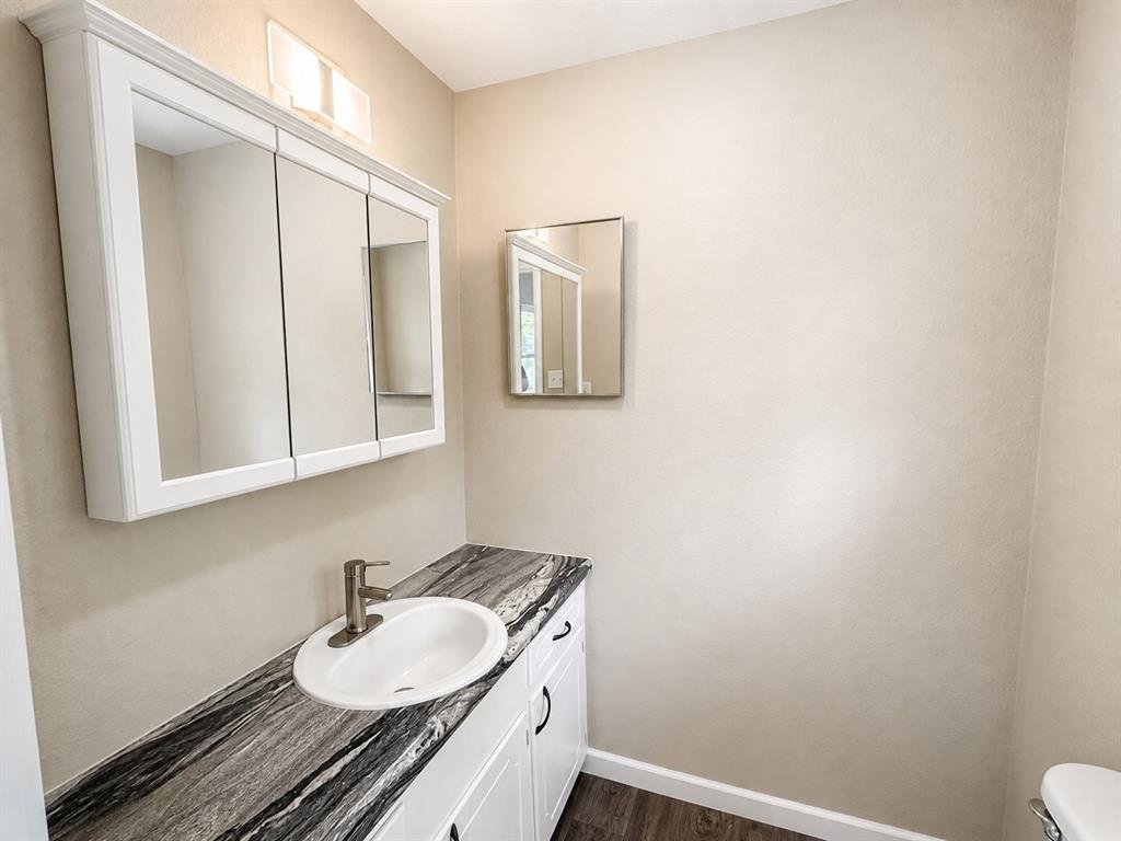 8275 Bay Drive Property Photo 12