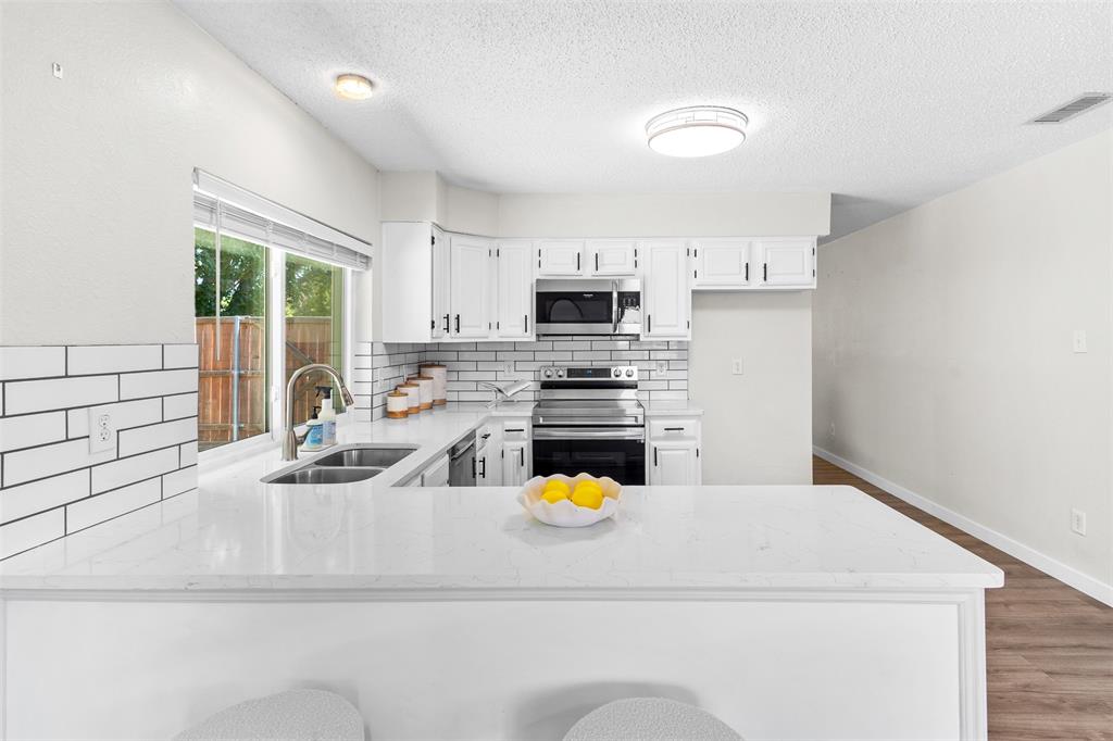 3109 Fairgate Drive Property Photo 9