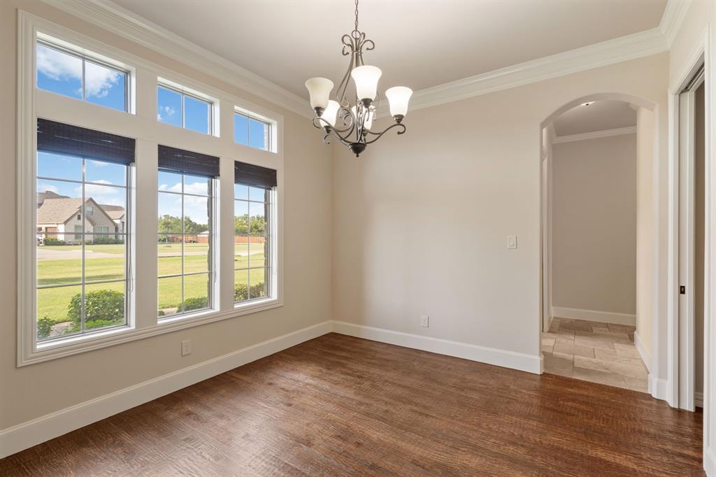 5001 White Pine Drive Property Photo 6