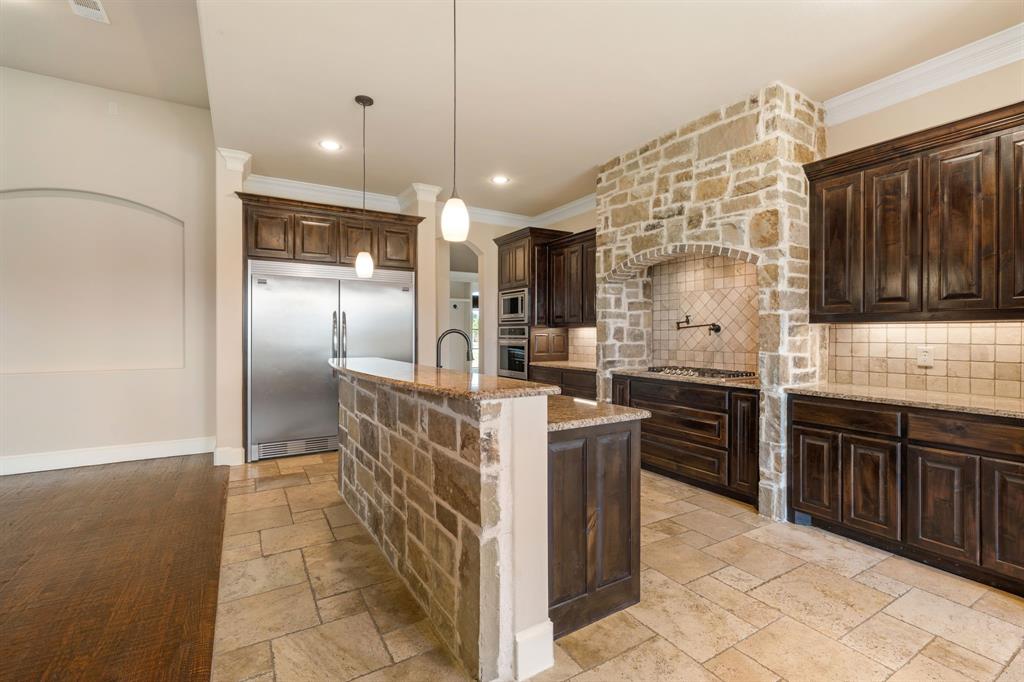 5001 White Pine Drive Property Photo 13
