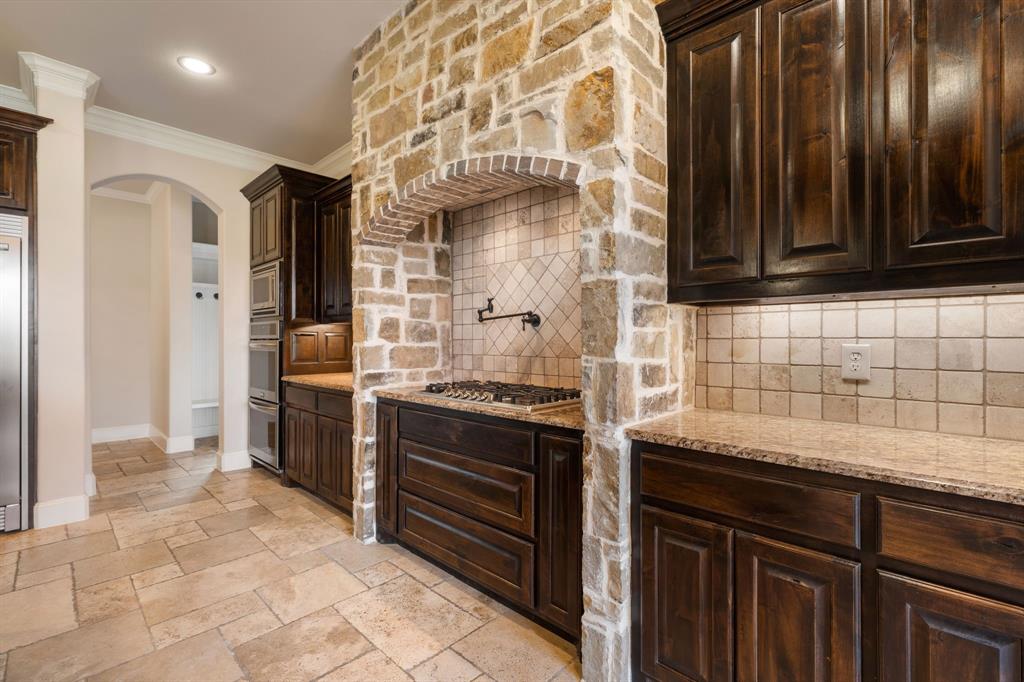 5001 White Pine Drive Property Photo 15