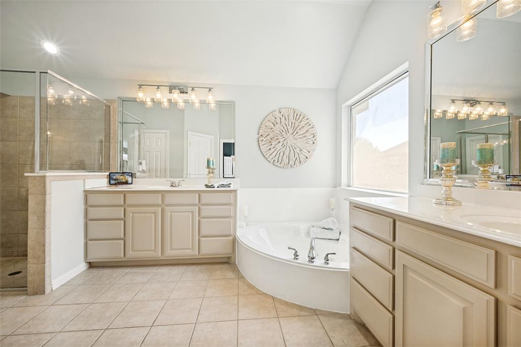 8019 Navisota Drive Property Photo 20