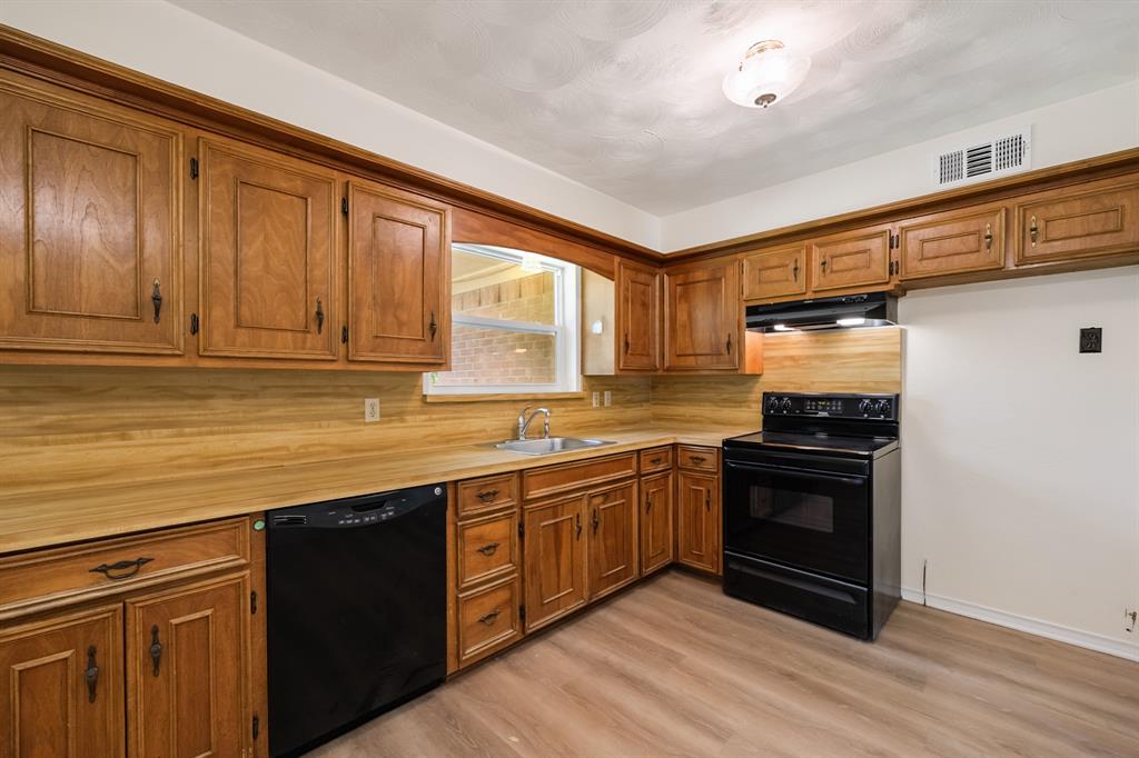 808 Jackson Street Property Photo 14