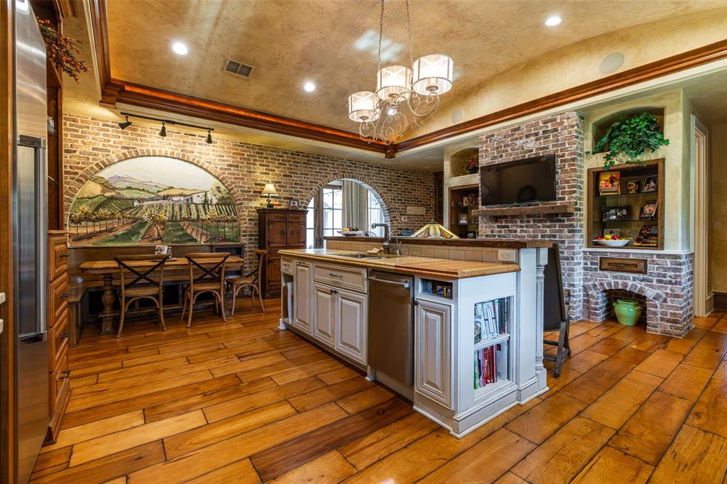 325 Young Road Property Photo 14
