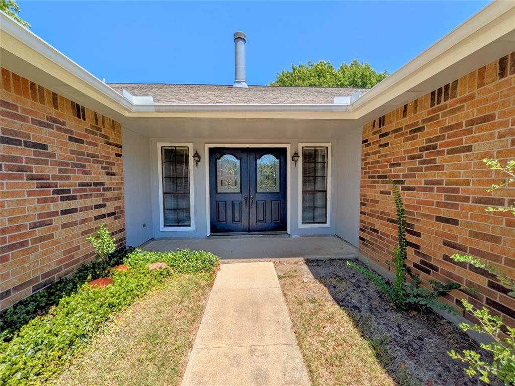 2301 Villanova Street Property Photo 5