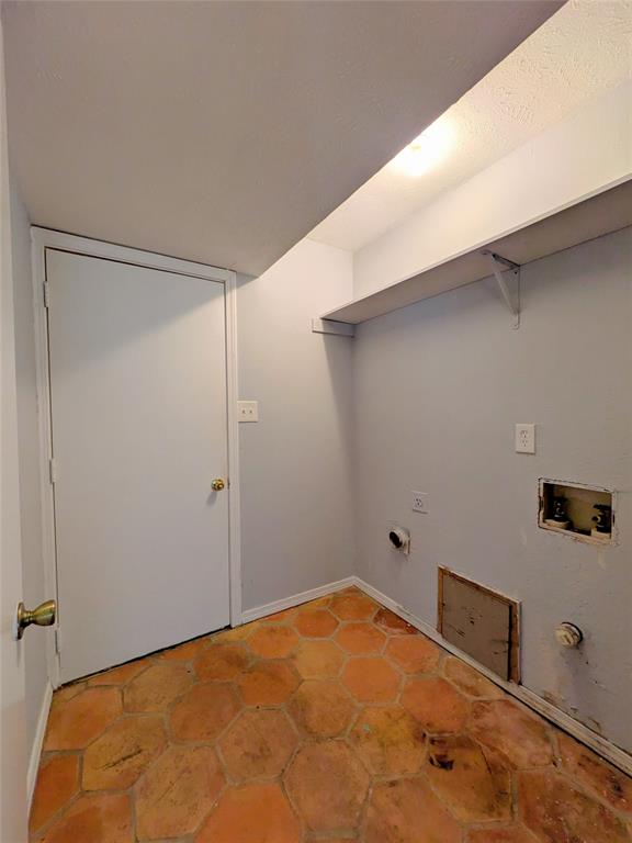 2301 Villanova Street Property Photo 23