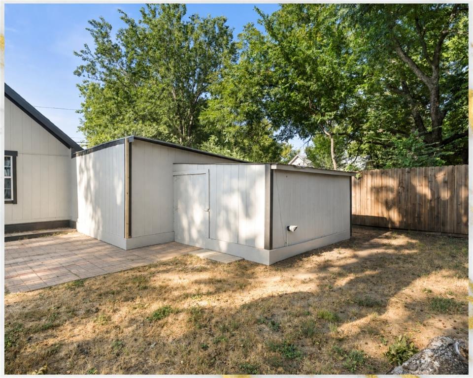 314 W 4th Street Property Photo 18