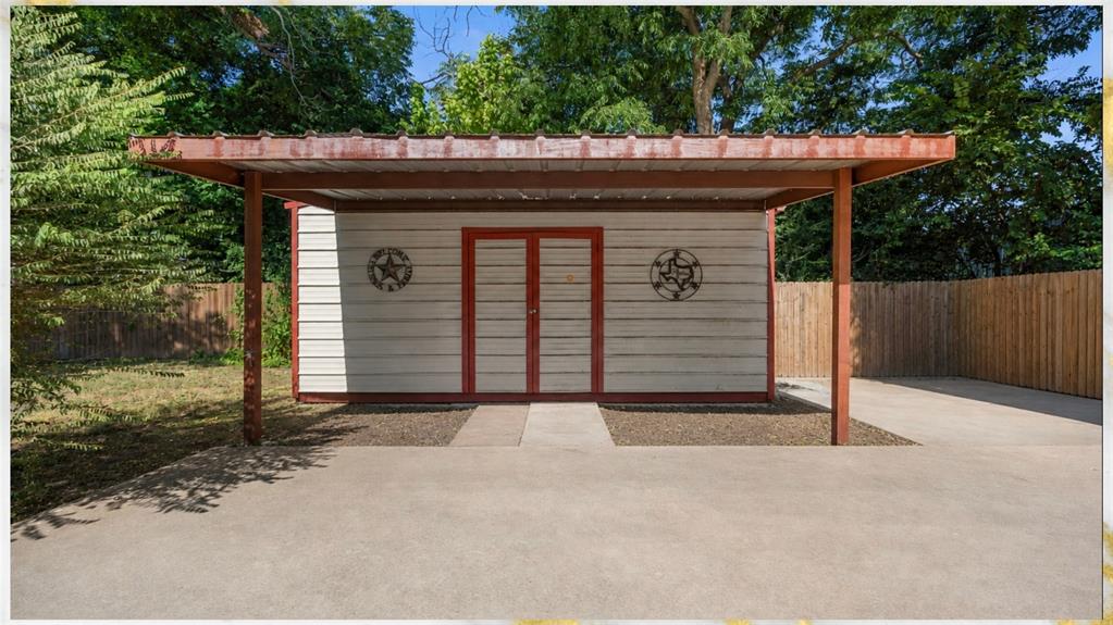 314 W 4th Street Property Photo 24