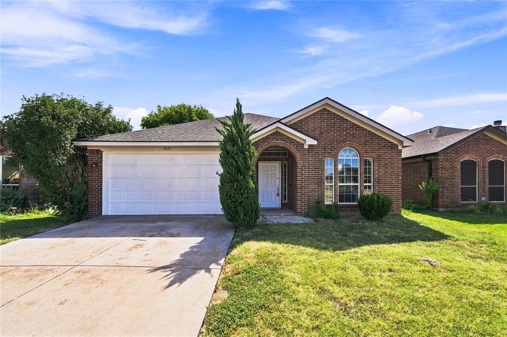 2833 Wakecrest Drive Property Photo 1