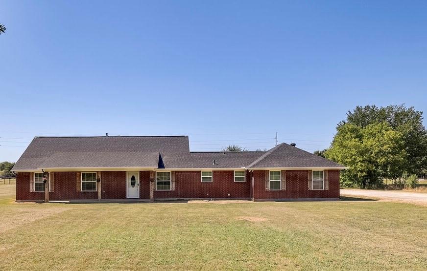 4024 J Rendon Road Property Photo 1