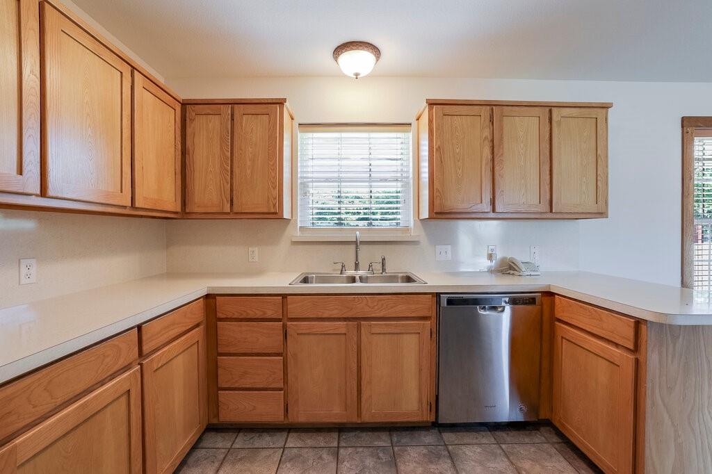 4024 J Rendon Road Property Photo 8