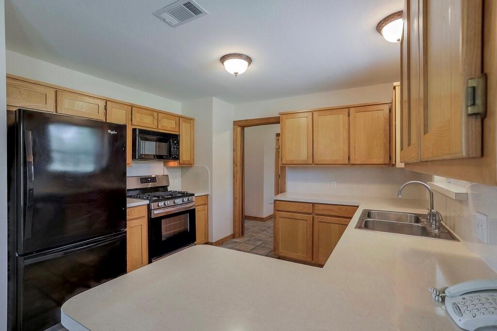4024 J Rendon Road Property Photo 10