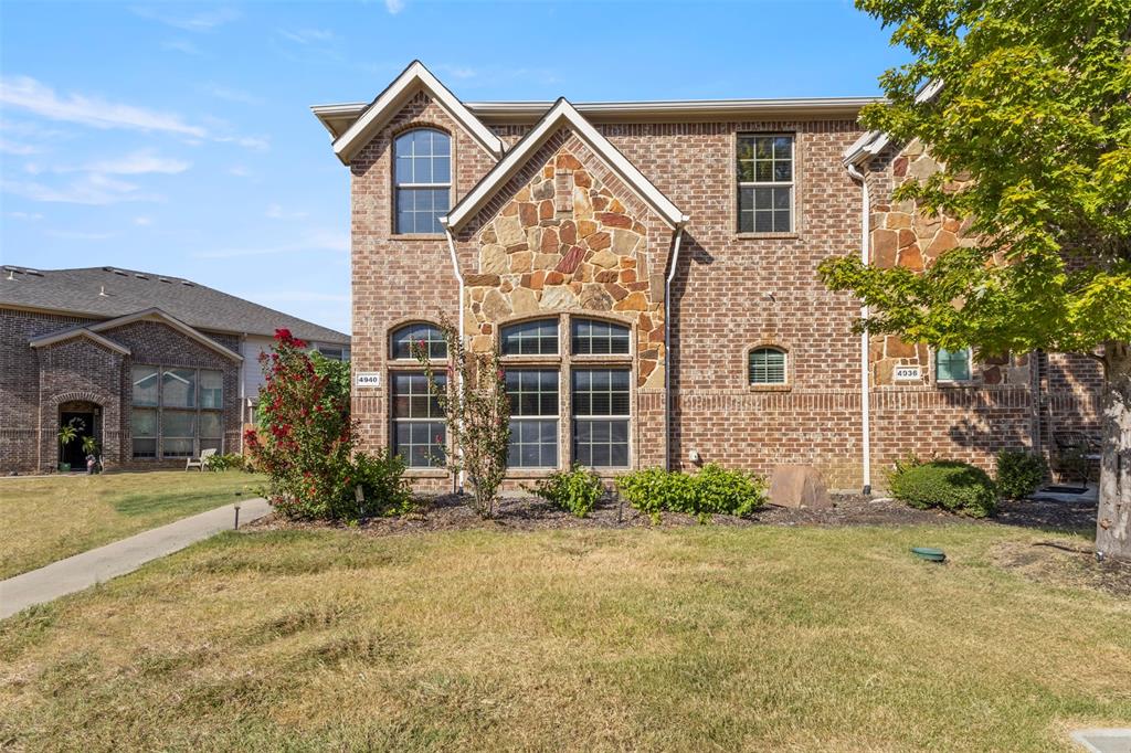 4940 Empire Way Property Photo 1