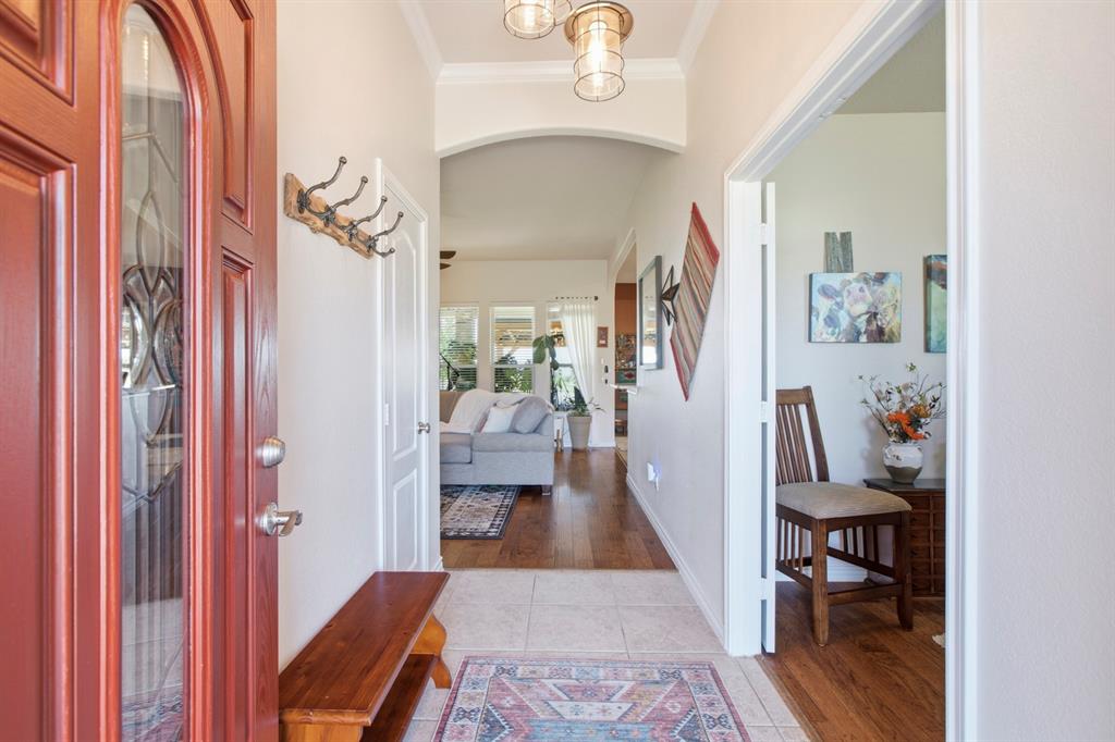 4055 Hackberry Circle Property Photo 6