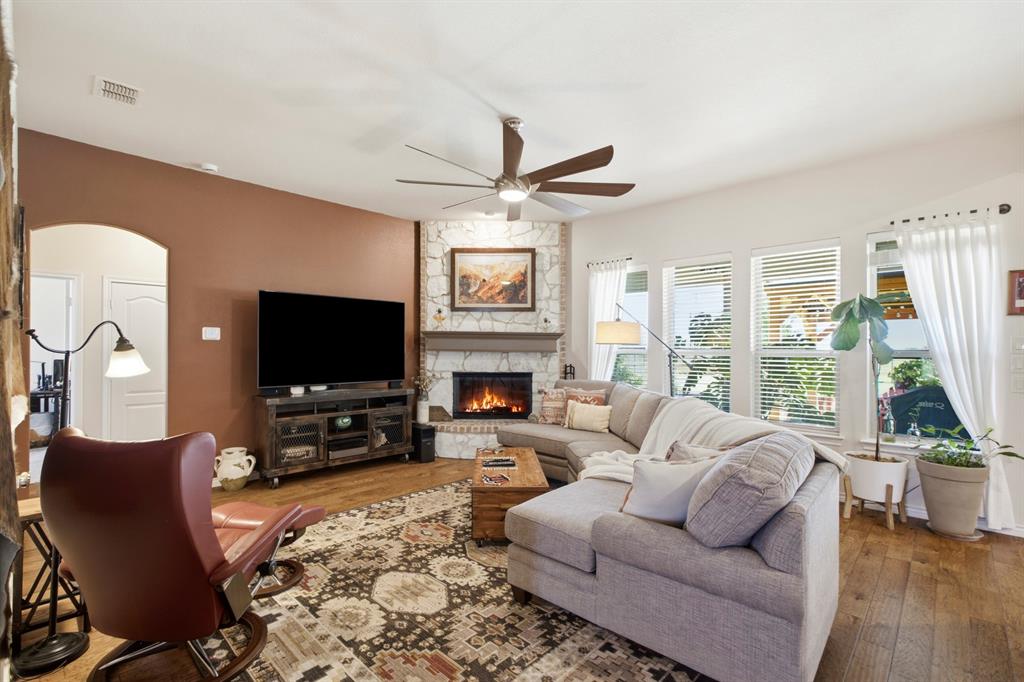 4055 Hackberry Circle Property Photo 8