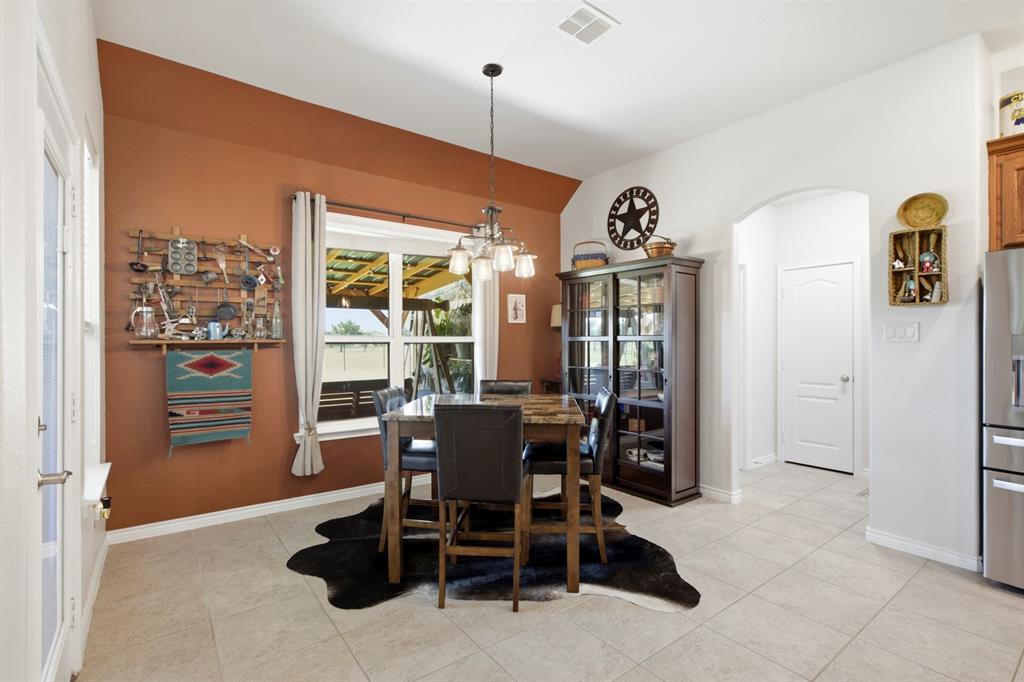 4055 Hackberry Circle Property Photo 18