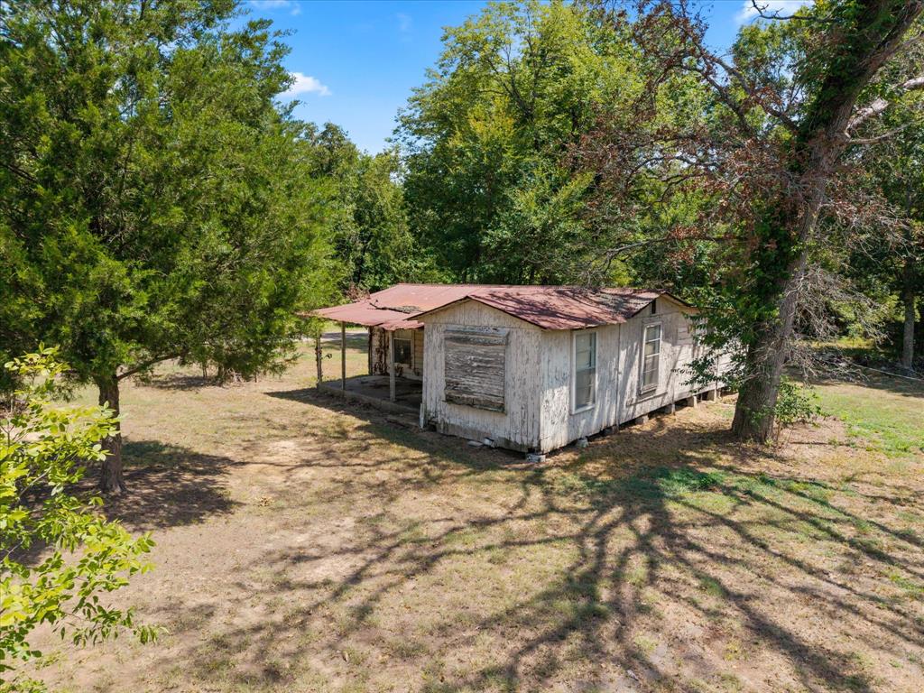 24709 N Us Highway 287 Property Photo 9