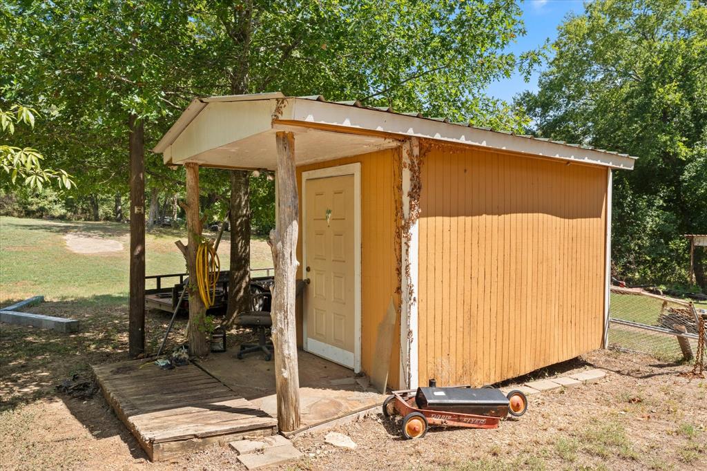 24709 N Us Highway 287 Property Photo 11