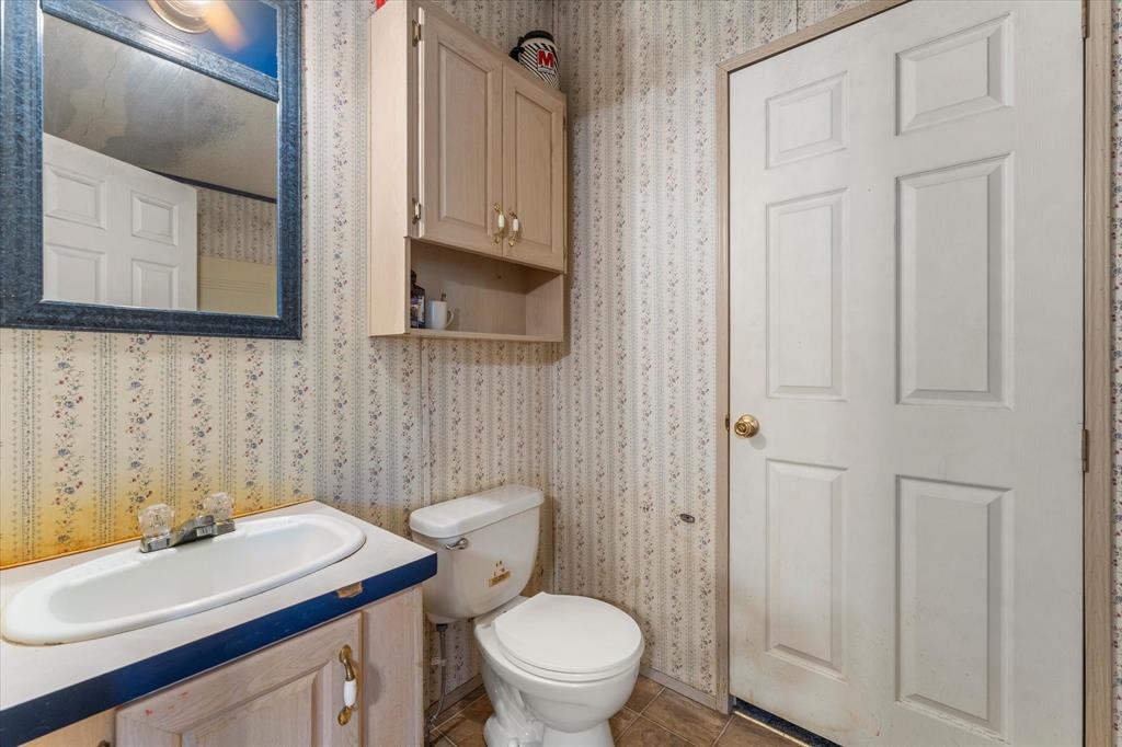 24709 N Us Highway 287 Property Photo 14