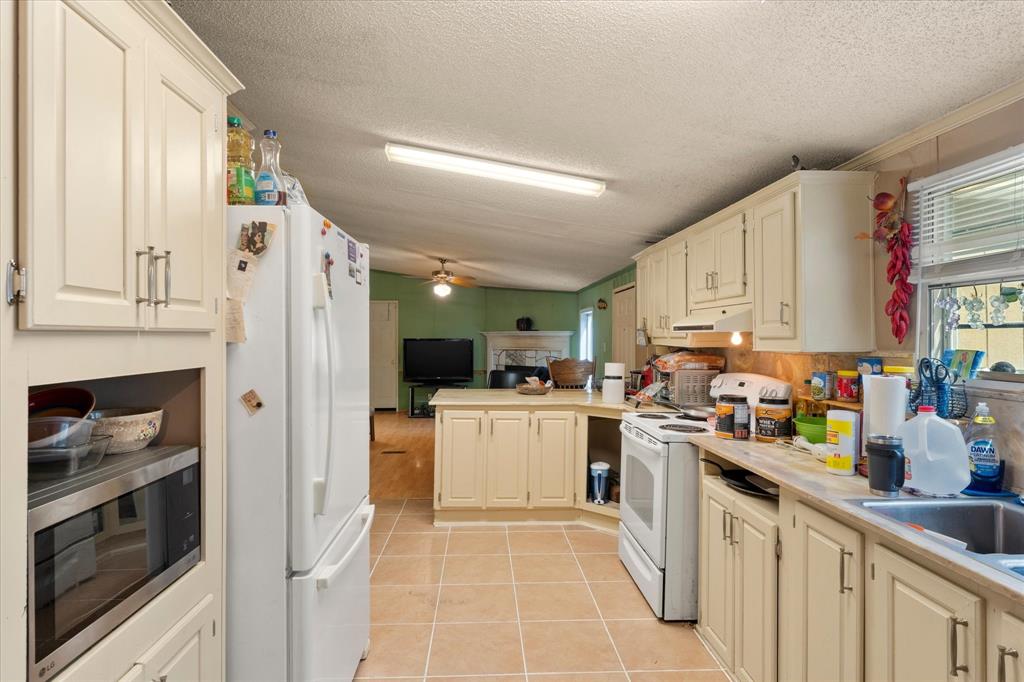 24709 N Us Highway 287 Property Photo 23