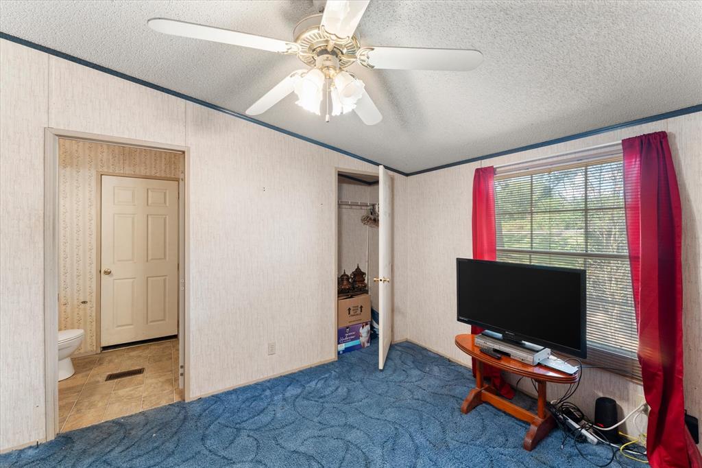 24709 N Us Highway 287 Property Photo 26