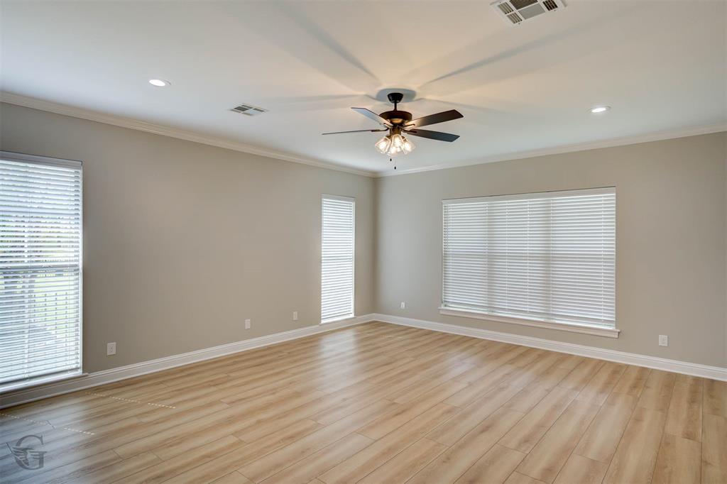 24 Waterbury Drive Property Photo 15
