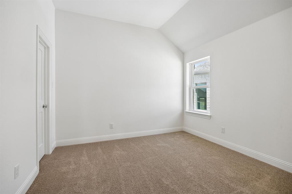 256 Golden Run Drive Property Photo 20