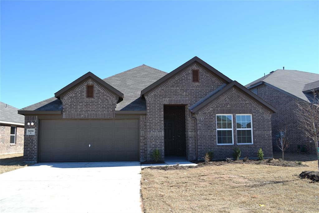 5090 Royal Springs Drive Property Photo 1