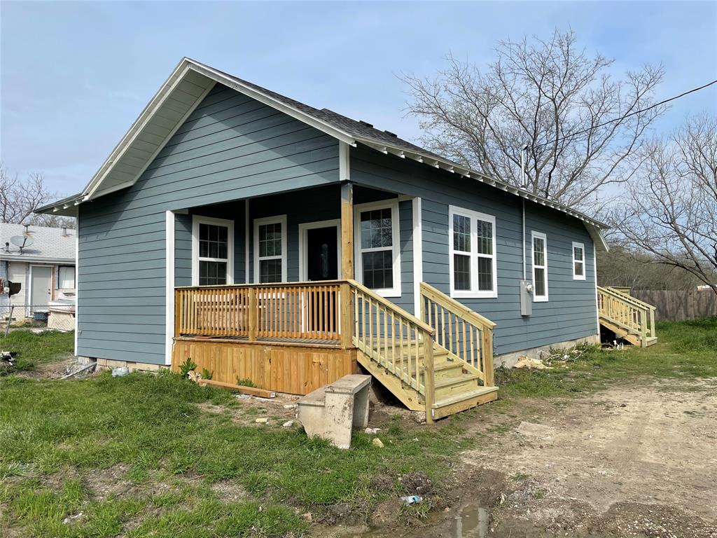609 Mckenzie Avenue Property Photo 1