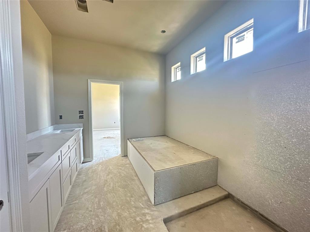131 Lasso Loop Property Photo 23