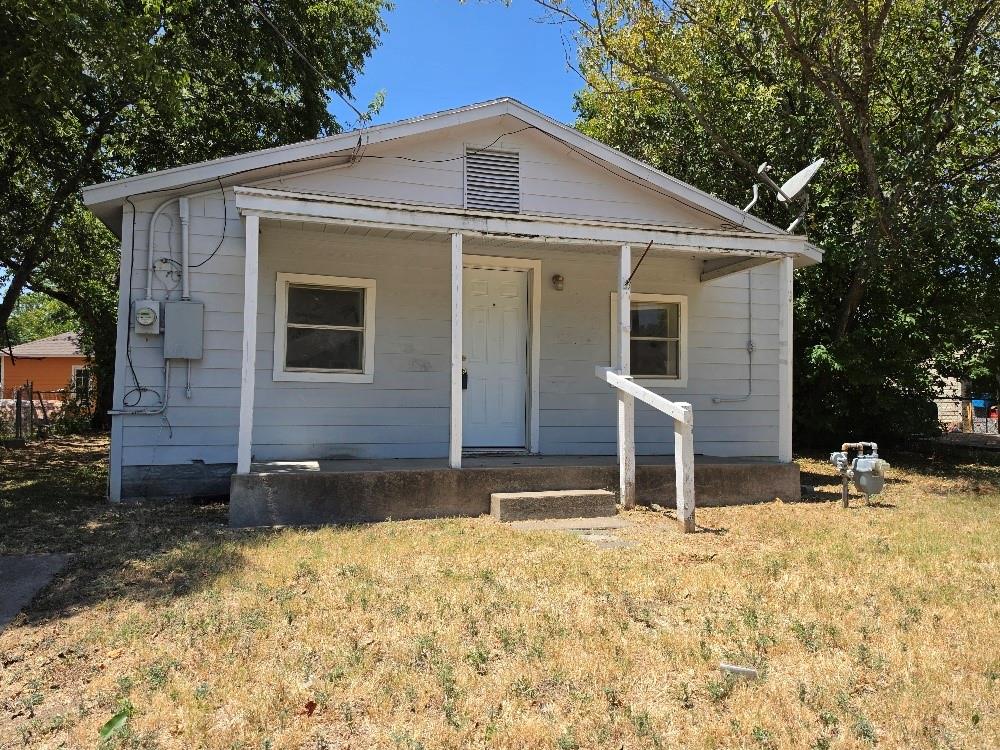 311 Elmo Street Property Photo 1