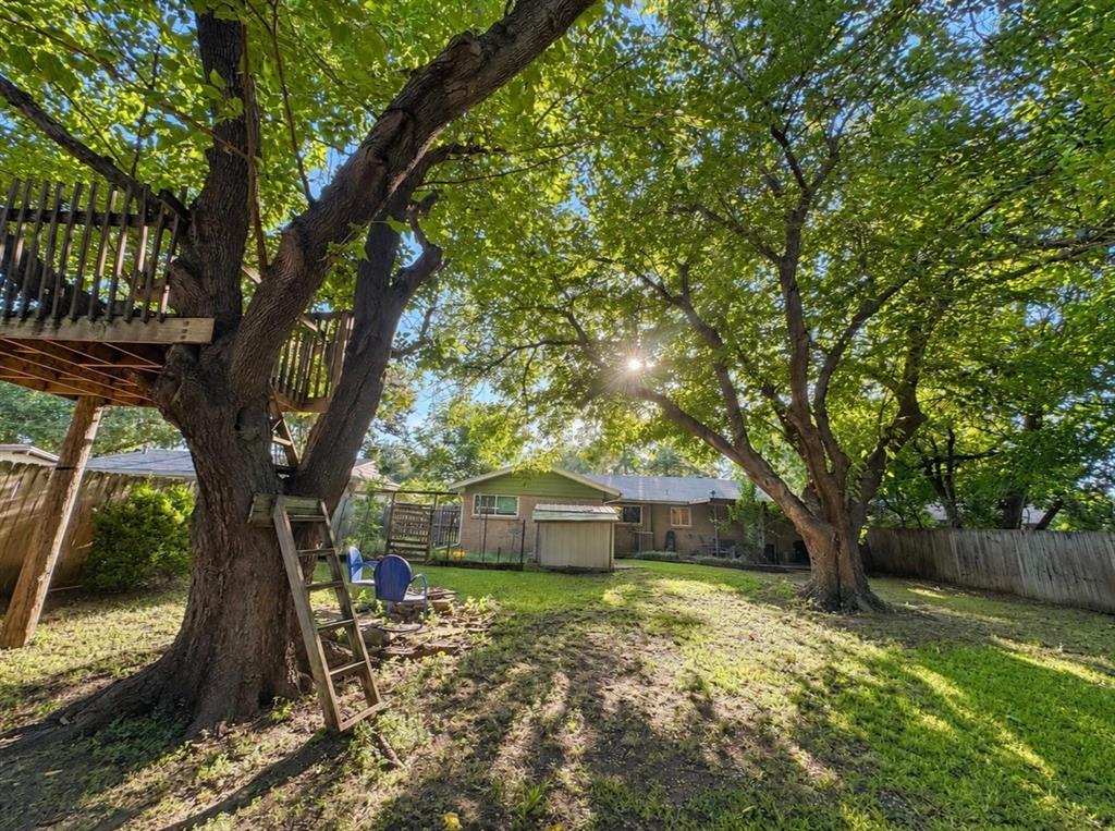1109 Benbrook Terrace Property Photo 13