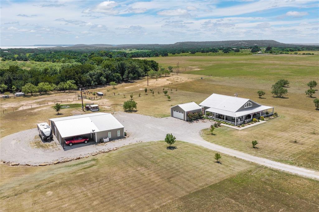 6108 Highway 1689 Property Photo 3