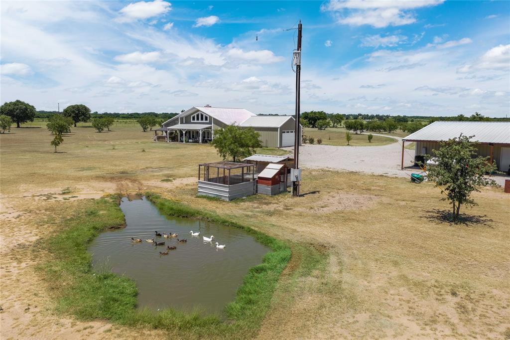 6108 Highway 1689 Property Photo 4