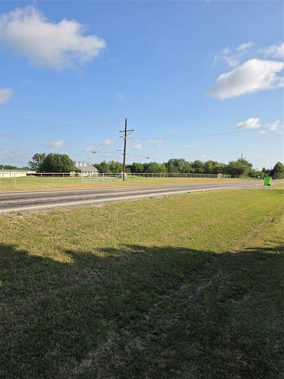 0000 Fm 36 Property Photo 10