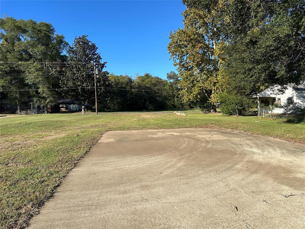 2421 Mill Street Property Photo 8