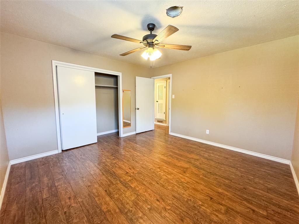 203 N Avenue M Property Photo 18