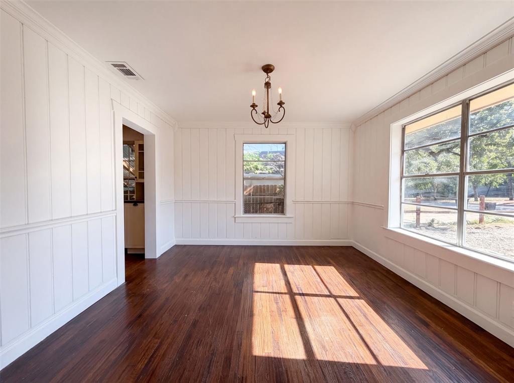 1856 Carl Street Property Photo 6